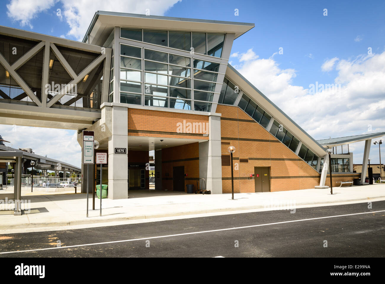 Spring Hill Station, Washington Metro Linea d'argento, Route 123, Tysons Corner, Vienna, VA Foto Stock