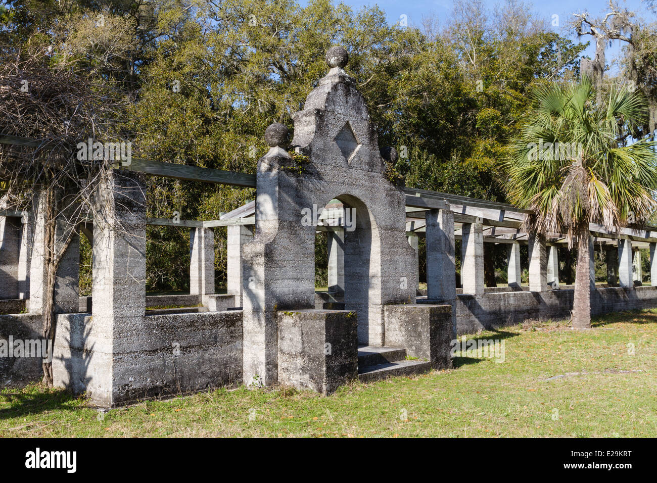 Pergola a Dungeness, Dungeness rovine, Cumberland Island National Seashore, Georgia Foto Stock