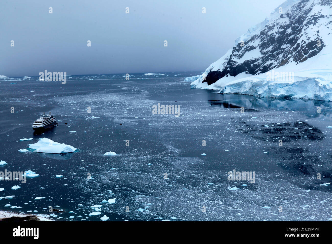 L'Antartide, crociera sulla nave boreale, la penisola antartica, somministrato sotto il Trattato Antartico sistemi, Neko Harbour Foto Stock