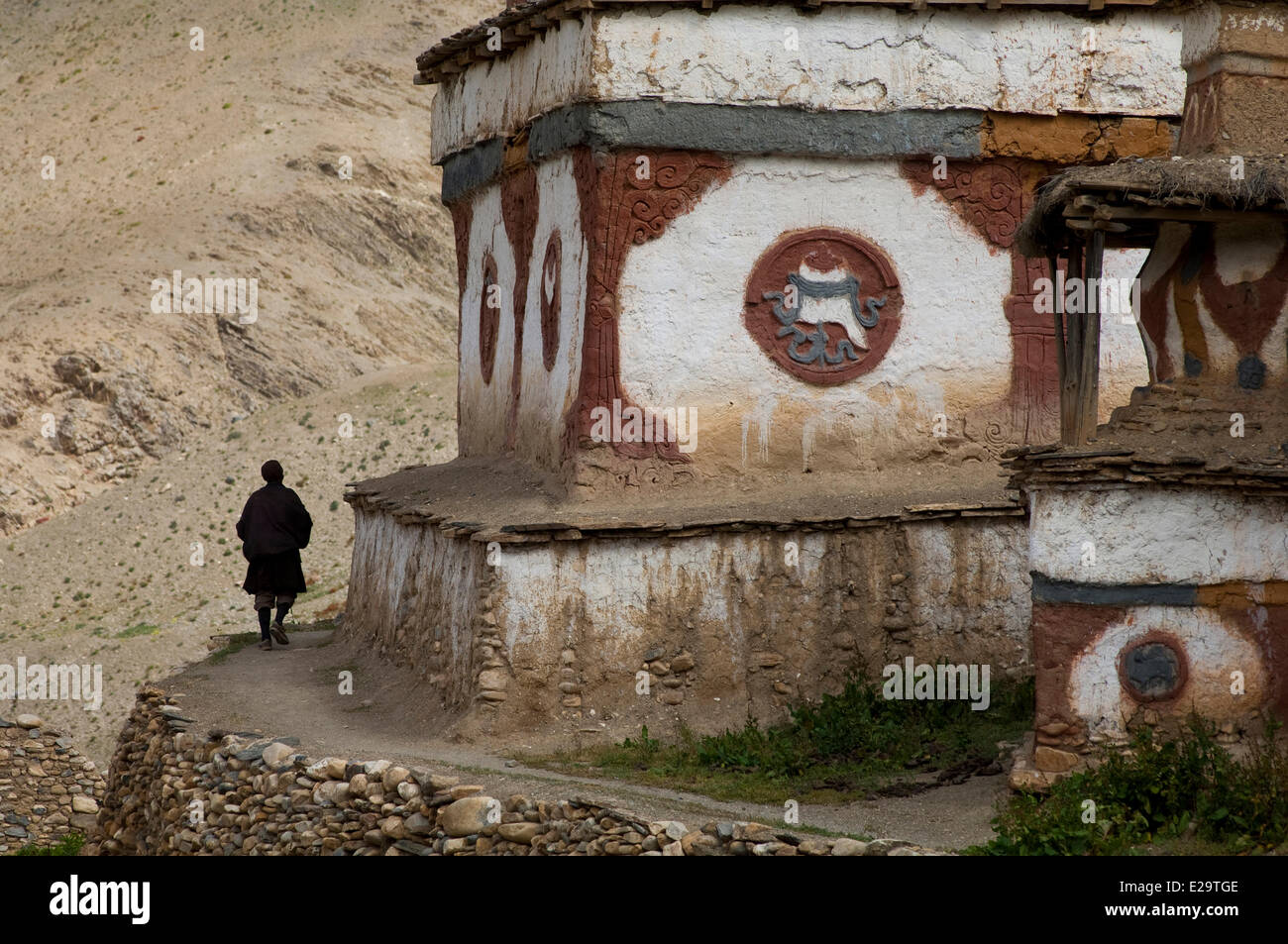 Il Nepal, Karnali zona, regione Dolpo, Tarap valley, chorten Foto Stock