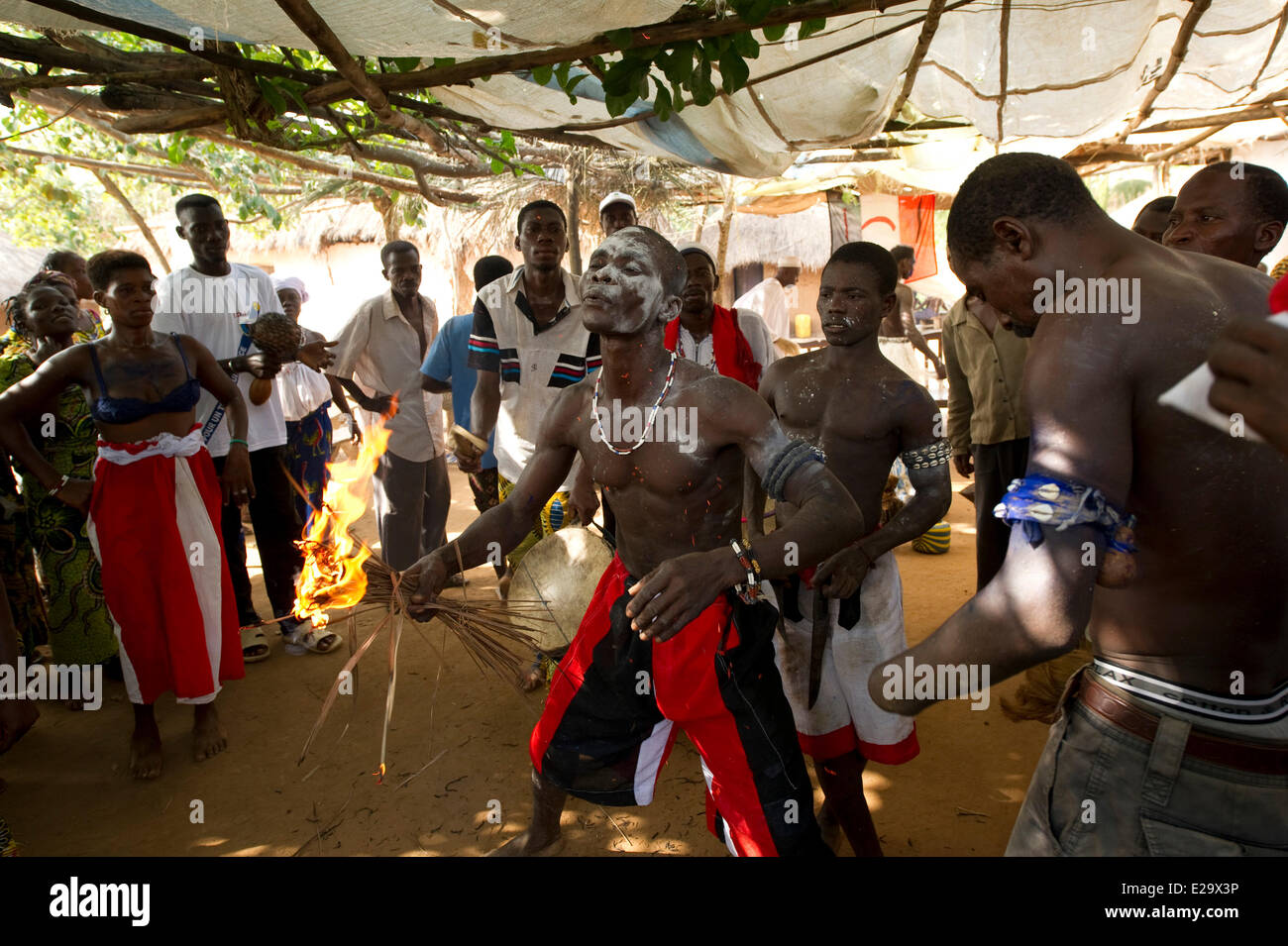 Il Togo, Kpetsou Wathtchidome, cerimonia di Kokoussi vodoo o vodoo dei coltelli Foto Stock