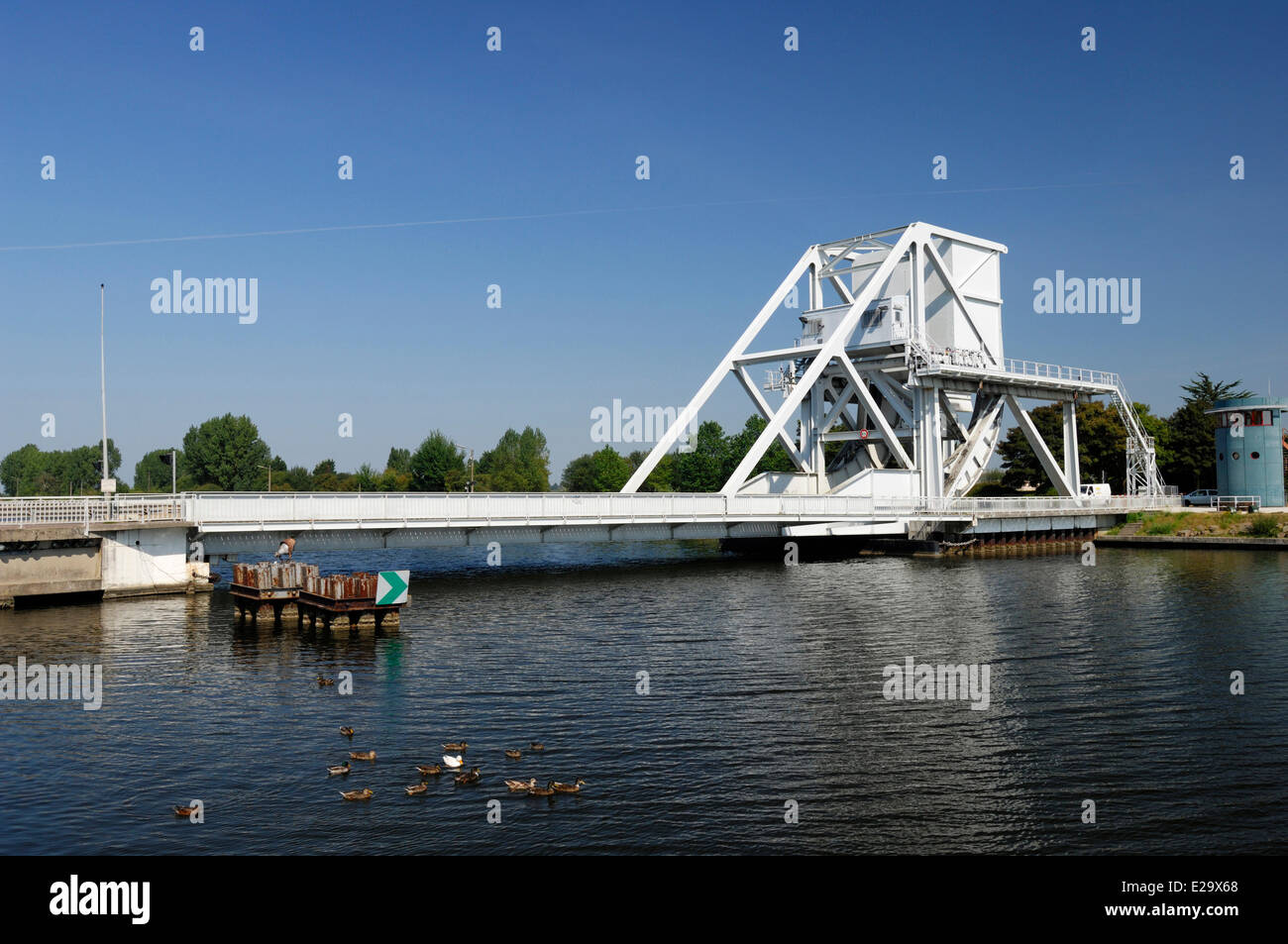 Francia, Calvados, Benouville, ponte Pegasus, ponte pronto per l'uso Foto Stock