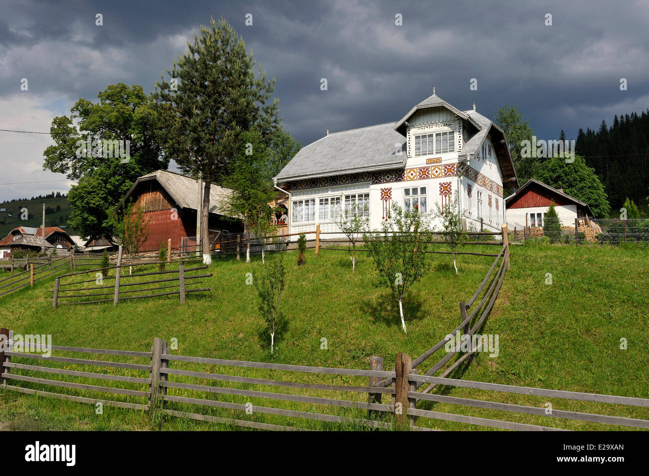 La Romania, regione di Bucovina, casa tradizionale Foto Stock