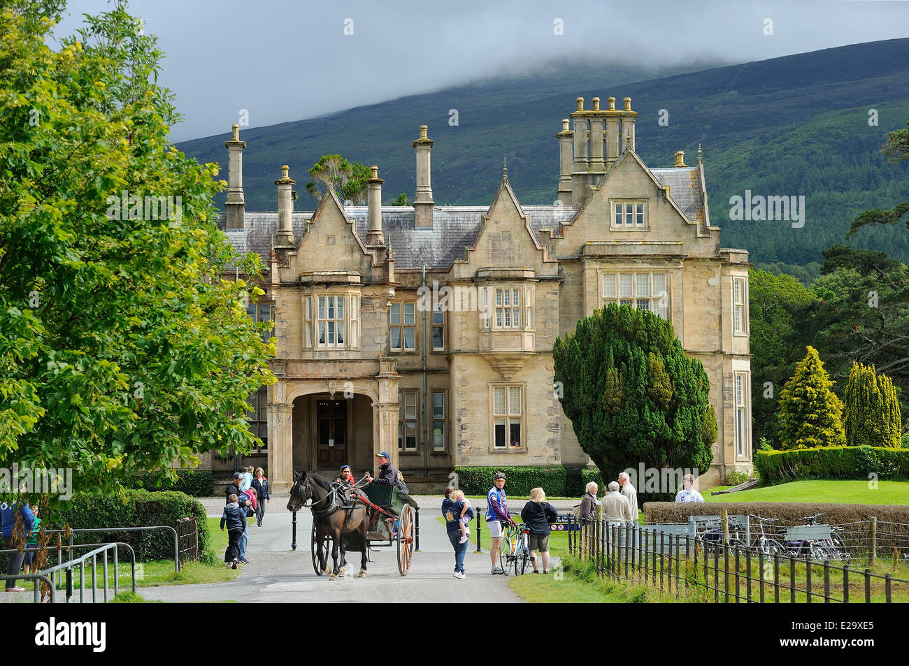 L'Irlanda, nella contea di Kerry, Killarney, Muckross House e Giardini Foto Stock