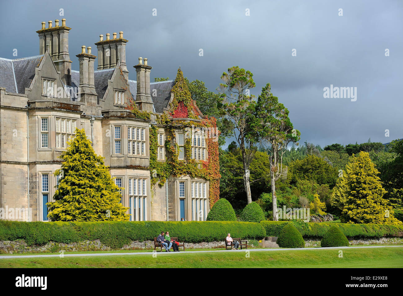 L'Irlanda, nella contea di Kerry, Killarney, Muckross House e Giardini Foto Stock