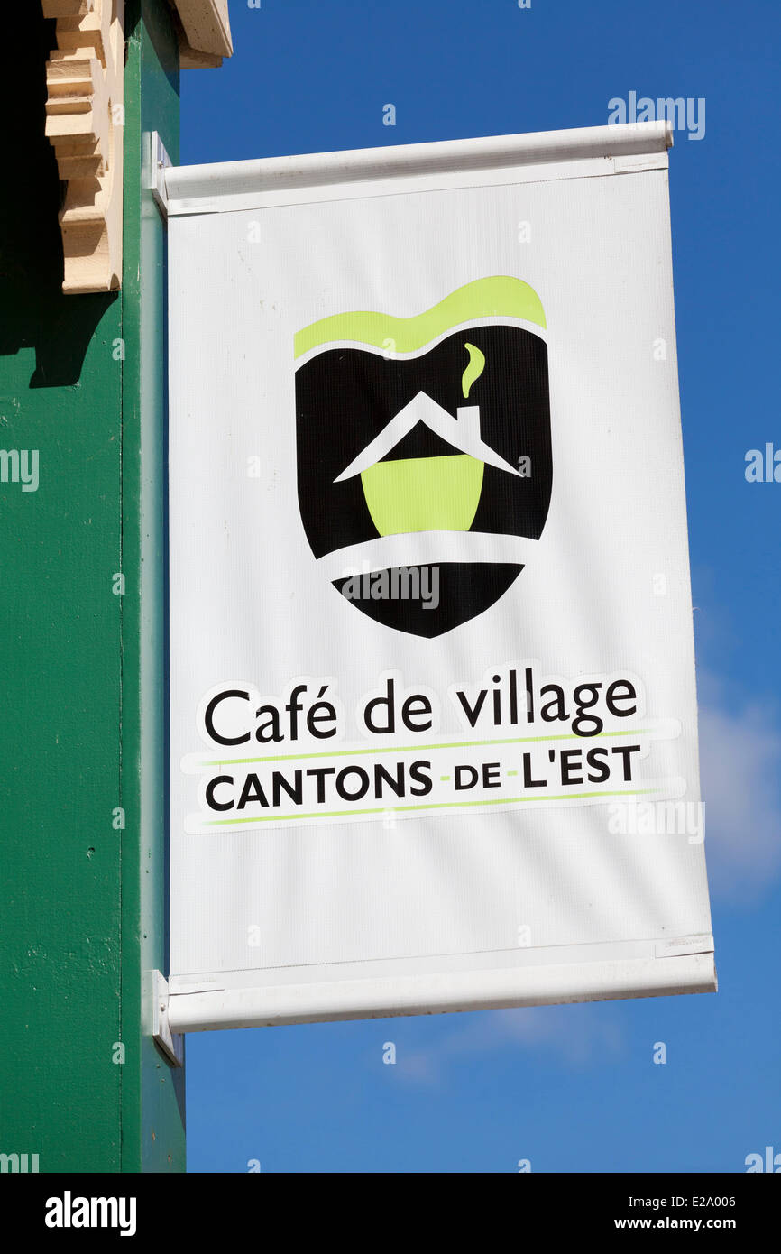 Canada, Provincia di Quebec, Eastern Townships o Estrie, il Cafe de Village Route Foto Stock