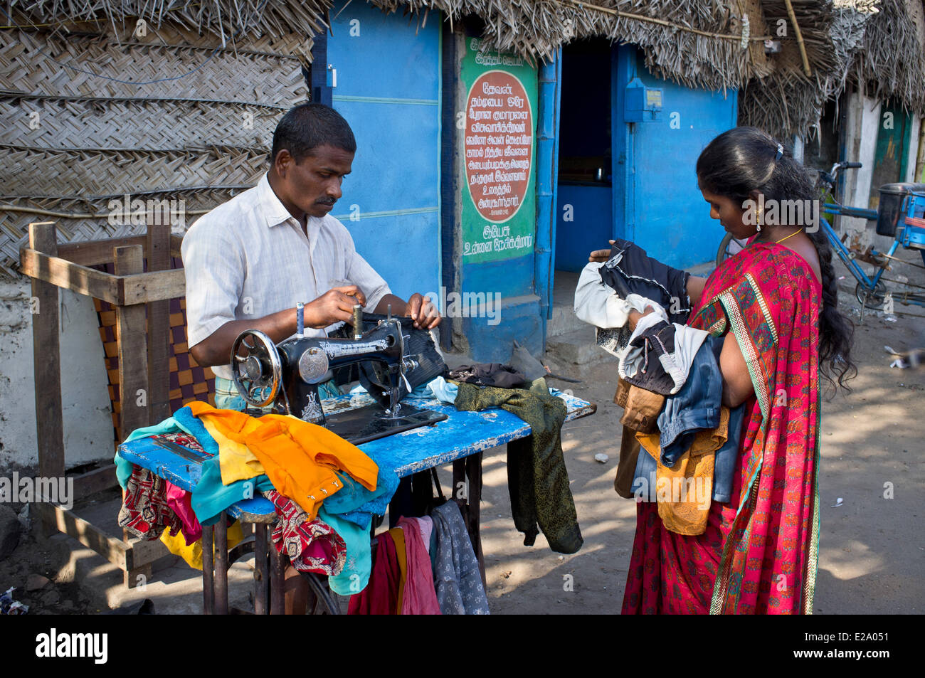 India, Tamil Nadu, Chennai (Madras), street sarto Foto Stock