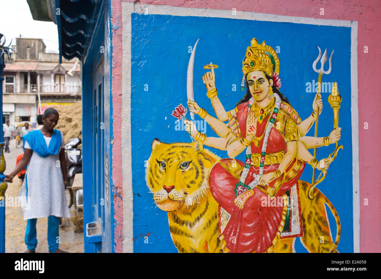India, Tamil Nadu, Chennai (Madras), un piccolo tempio dedicato a Durga, una delle maggiori divinità del pantheon Hindu Foto Stock