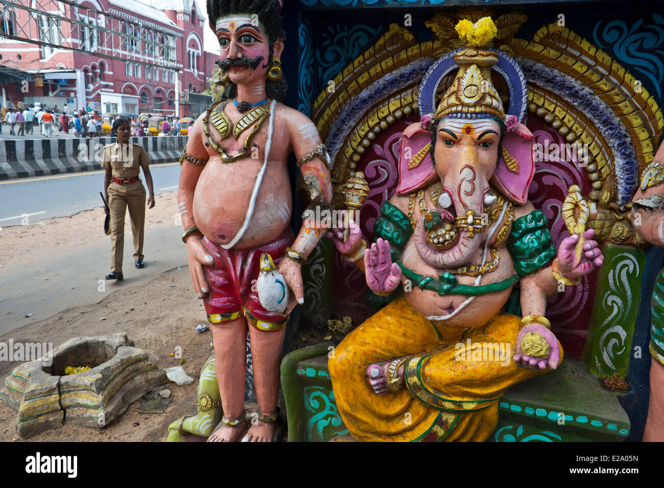India, Tamil Nadu, Chennai (Madras), piccolo Ganesh tempio nei pressi della stazione centrale Foto Stock