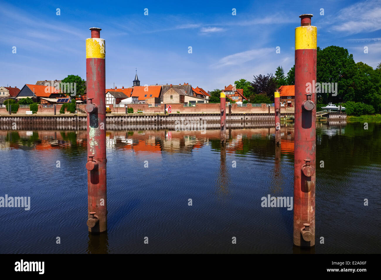 Porto e la foce del fiume Aland, Schnackenburg, Bassa Sassonia, Germania Foto Stock