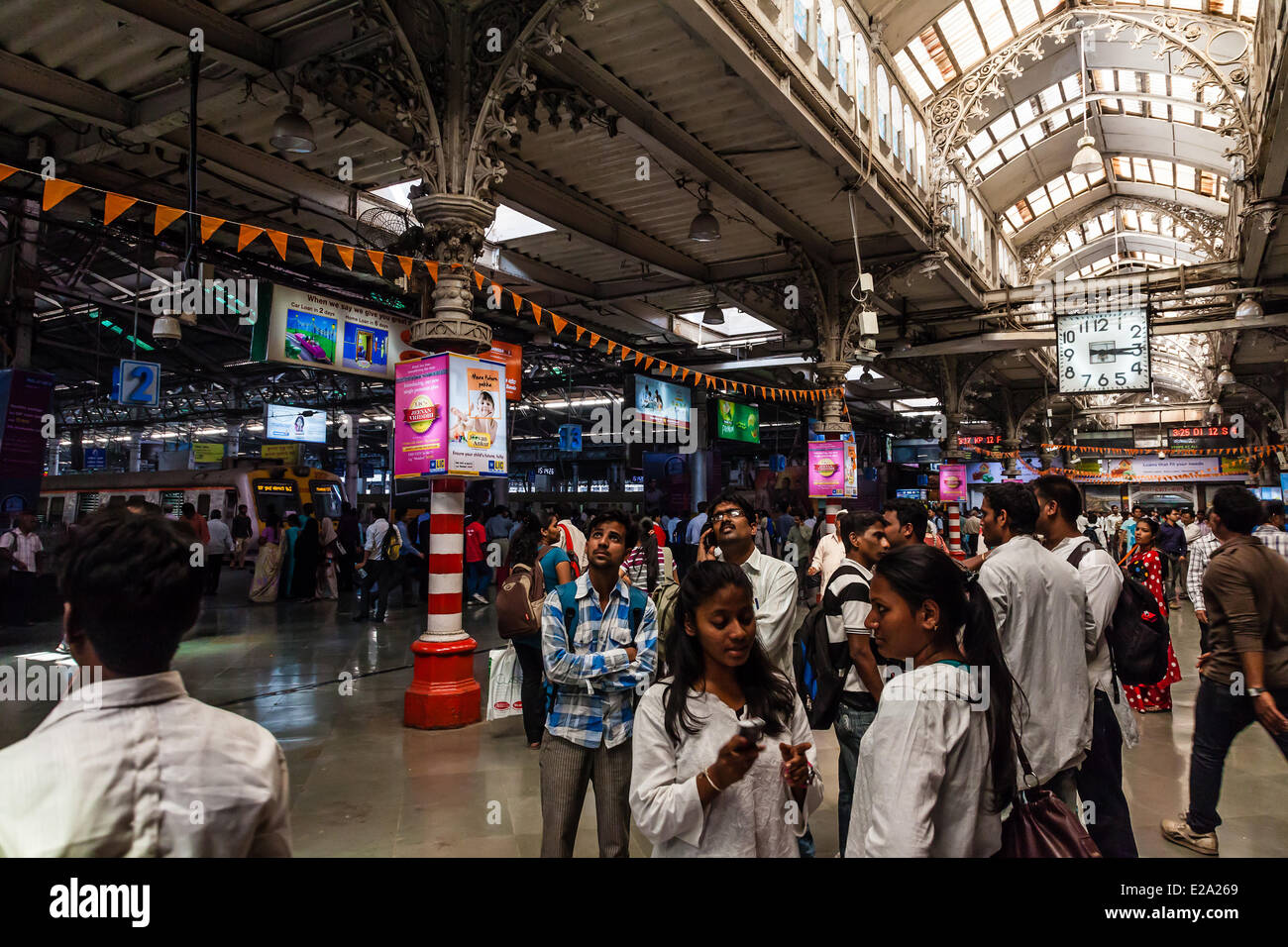 India, nello stato del Maharashtra, Mumbai, Chhatrapati Shivaji (stazione ferroviaria Victoria terminus), classificato come patrimonio mondiale dall' UNESCO Foto Stock