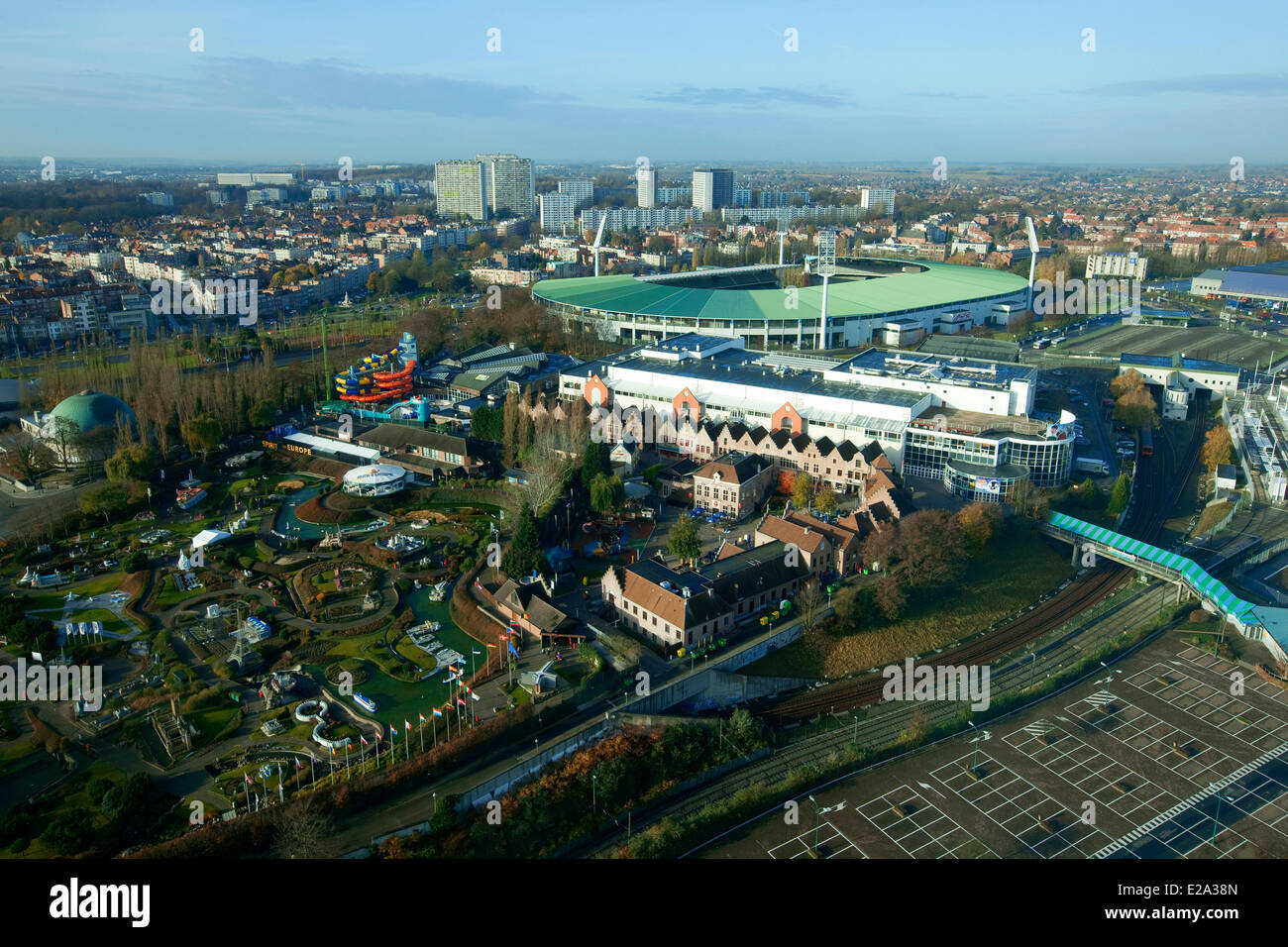 Il Belgio, Bruxelles, Heysel district, il parco dei divertimenti di Mini Europa e King Baudouin stadium Foto Stock