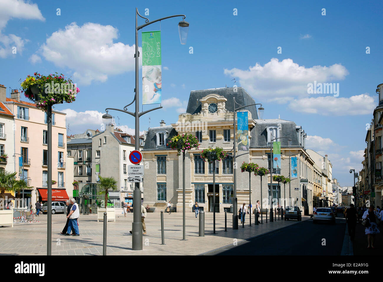 Francia, Yvelines, Saint Germain en Laye, Marche Neuf square Foto Stock