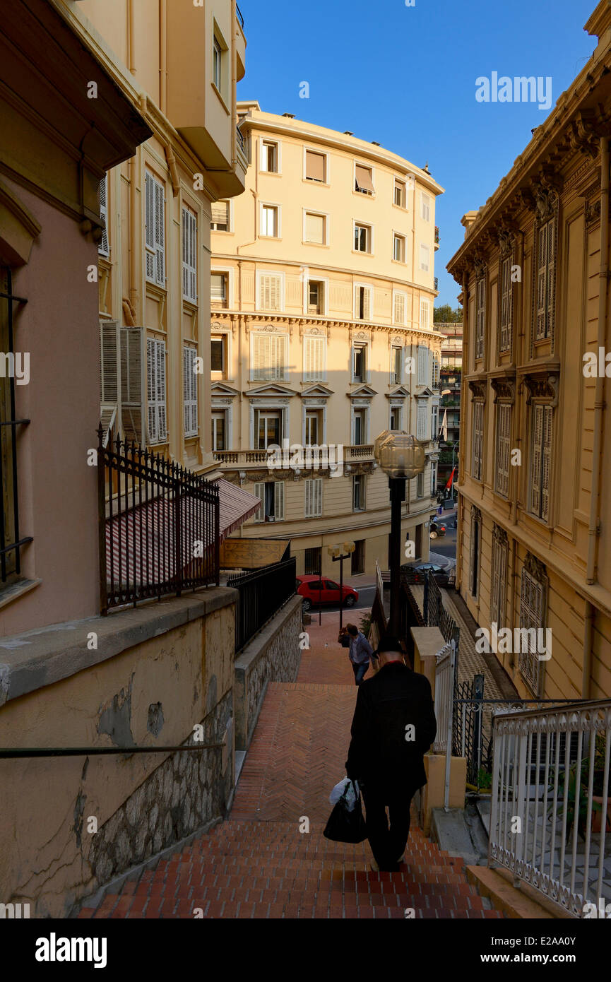 Principato di Monaco, Monaco, la scala di san Charles Avenue al confine  della Francia (Beausoleil Foto stock - Alamy