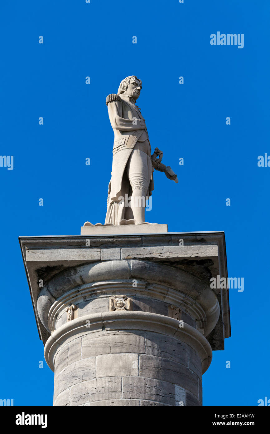Canada, Provincia di Quebec, Montreal Vecchia Montreal, Place Jacques Cartier, la statua di ammiraglio Horatio Nelson sulla colonna di Foto Stock