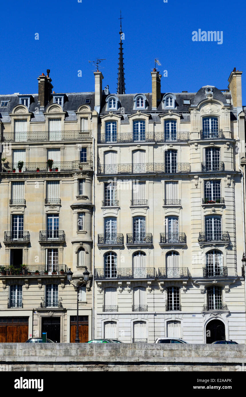 Francia, Parigi, Senna banche quotate come patrimonio mondiale dall' UNESCO, Quai aux Fleurs Foto Stock