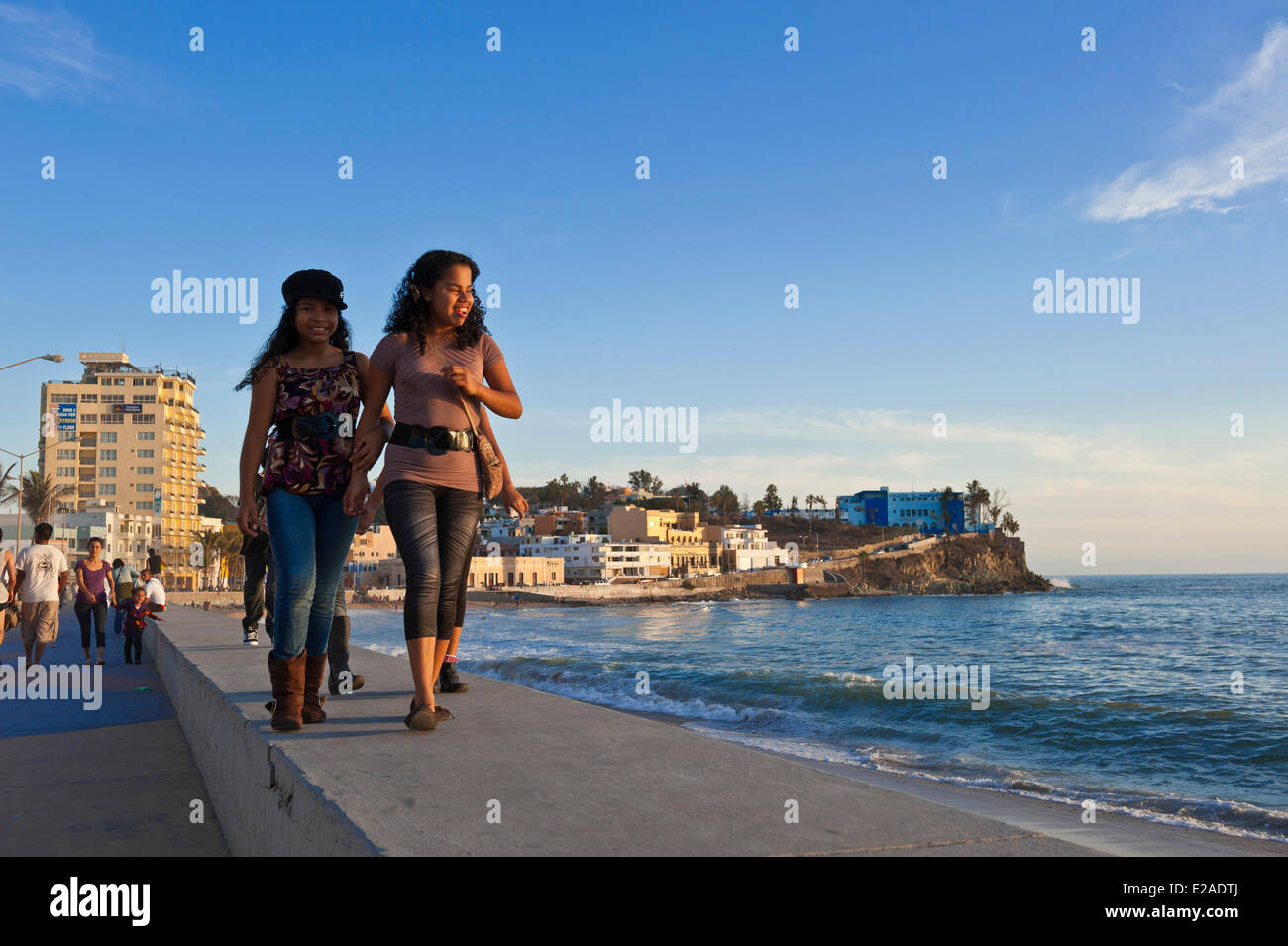 Messico, Sinaloa stato, Mazatlan, lungo il Malecon (waterfront street) Foto Stock