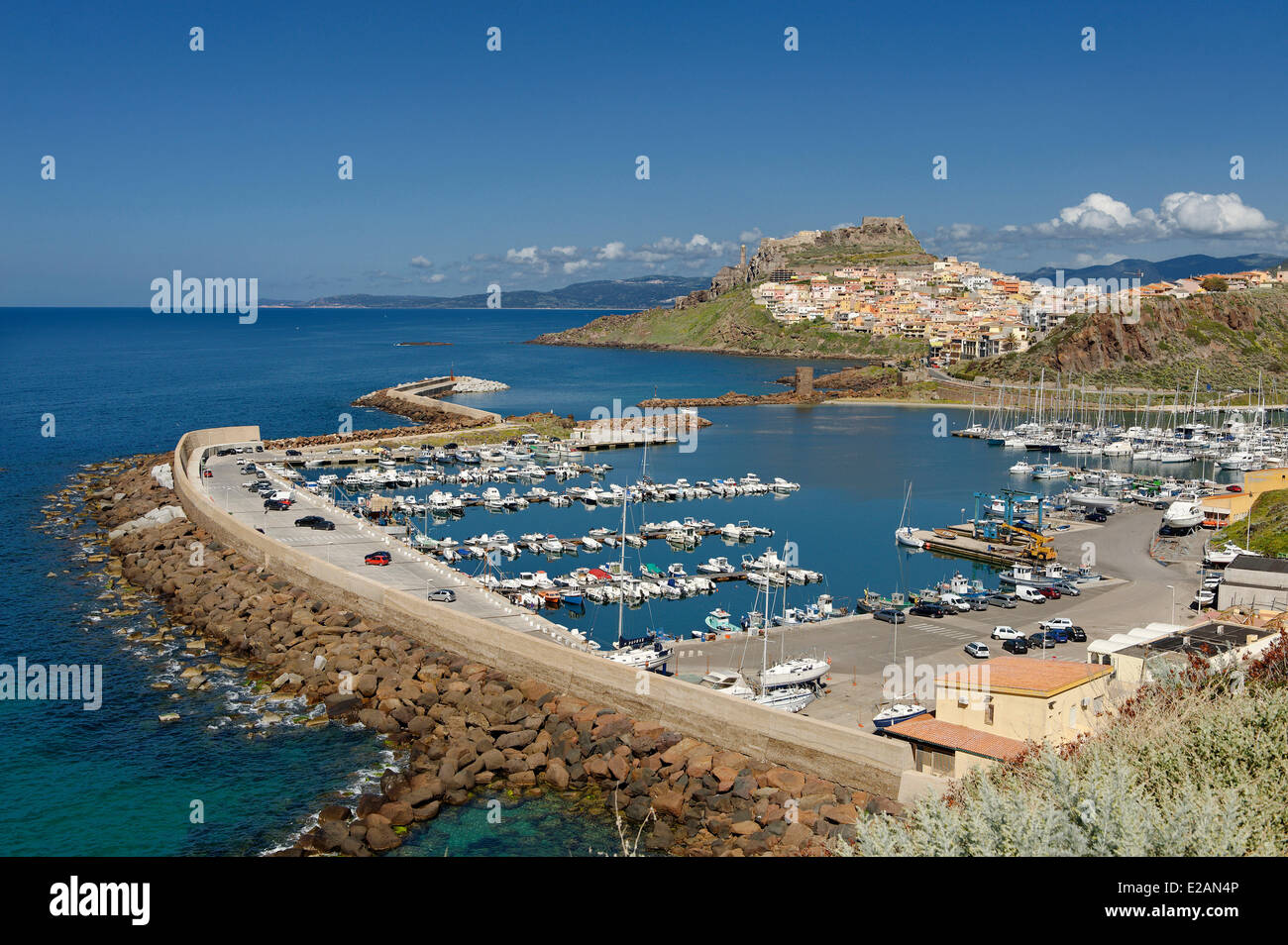 L'Italia, Sardegna, Provincia di Sassari, Golfo dell'Asinara, Castelsardo, città medievale fondata nel XII secolo dai Genovesi e Foto Stock