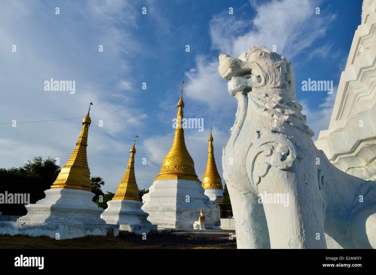 Myanmar (Birmania), Divisione Sagaing, Shwebo, Shwe Daza Pagoda Foto Stock