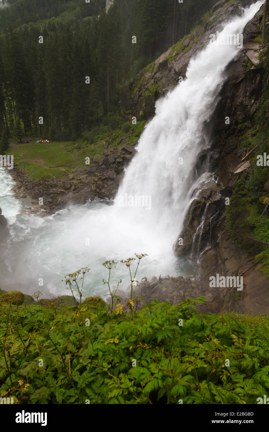 Austria, Land Salisburgo, Krimml, Parco Nazionale degli Hohe Tauern, le cascate Krimml, visualizzare Kansel Regen (1150 m), in Europa la cascata più grande con una goccia di 380 m su 3 piani Foto Stock