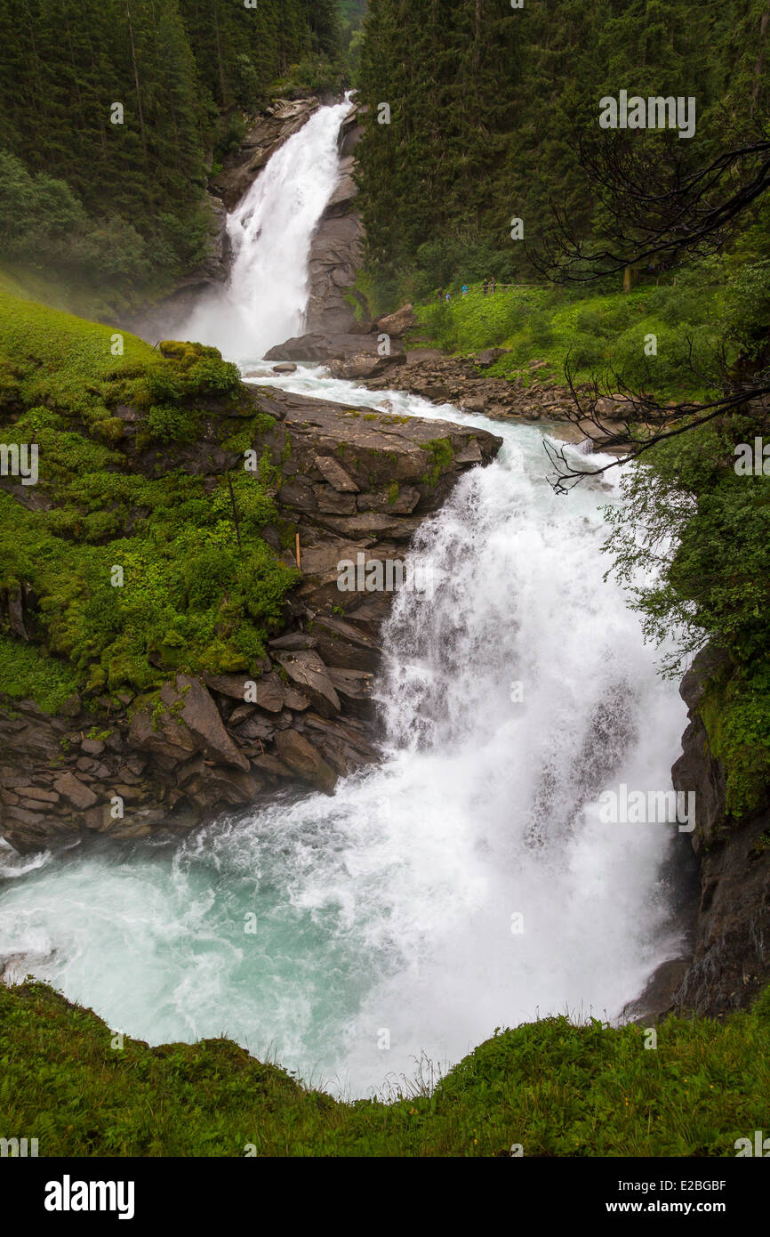 Austria, Land Salisburgo, Krimml, Parco Nazionale degli Hohe Tauern, le cascate Krimml, visualizzare Bergersteig (1245 m), il più grande d'Europa. Foto Stock