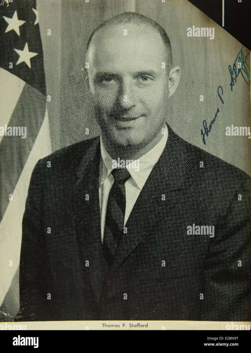 Thomas Stafford, un generale e astronauta dell'aeronautica statunitense, diede un contributo significativo all'esplorazione spaziale e alla storia dell'aviazione. La sua carriera include voli sia nei programmi Gemini che Apollo, giocando un ruolo chiave nelle conquiste spaziali americane. Foto Stock