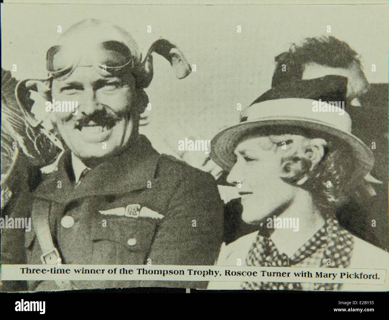 Roscoe Turner era un notevole aviatore e pilota aereo, riconosciuto per i suoi successi nell'aviazione e per i suoi contributi allo sviluppo delle corse aeree negli anni '1930 Foto Stock