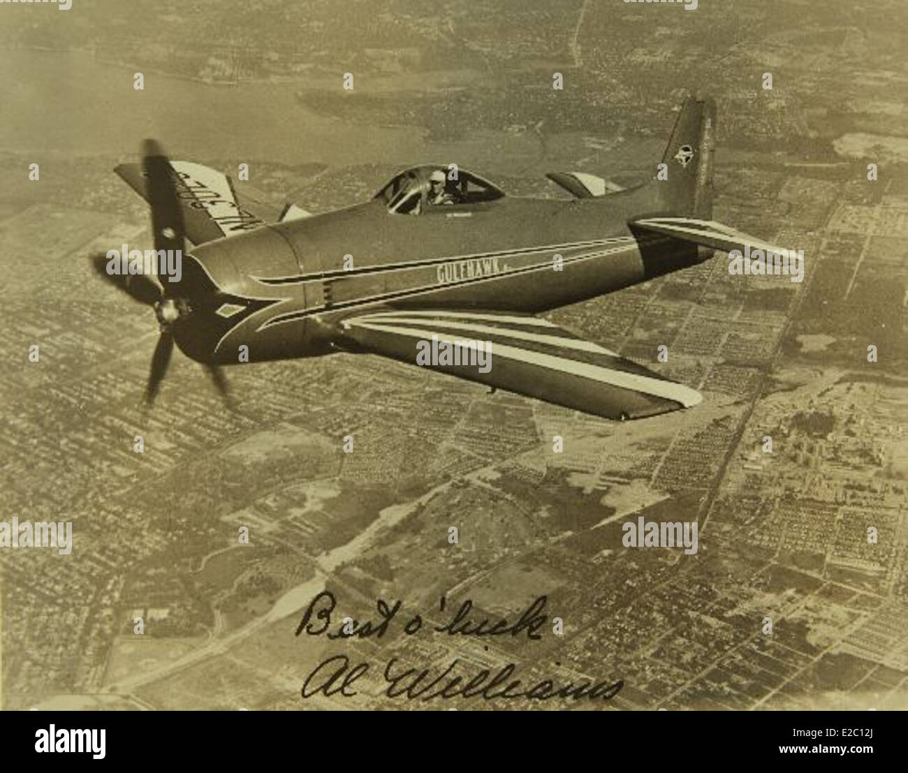 Alford J. Williams, un pioniere dell'aviazione, è noto per il suo lavoro con i Grumman F8F Bearcat e G-58. Il Bearcat fu uno dei caccia con motore a pistoni più veloci mai costruiti, sviluppato dalla Grumman alla fine degli anni '1940 Foto Stock