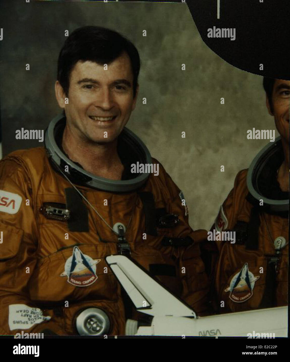 Questa foto del San Diego Air and Space Museum mostra John Young, una figura influente nella storia dell'aviazione, noto per i suoi contributi all'aeronautica e alla tecnologia di volo. L'eredità di Young include il lavoro pionieristico nell'aviazione civile e militare. Foto Stock