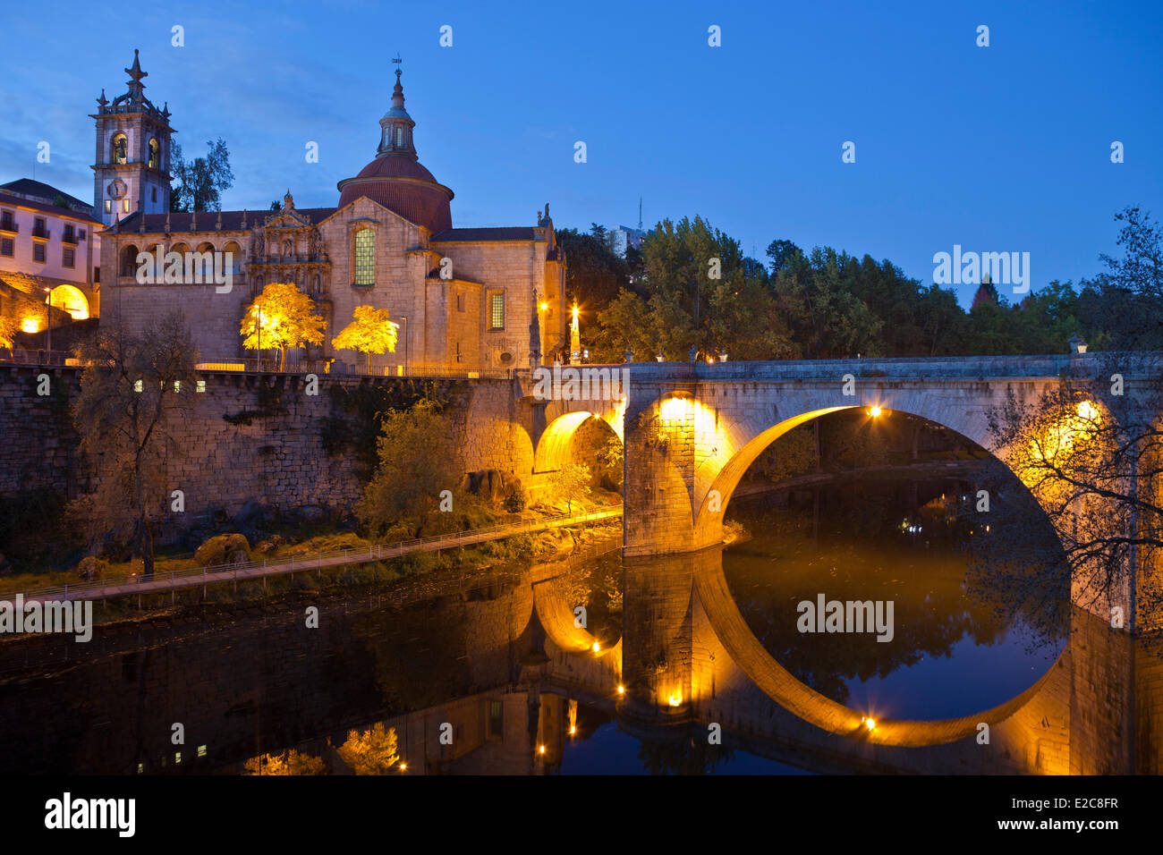 Il Portogallo, Regione Norte, Amarante, la chiesa e il monastero del ponte Sao Gonτalo sedicesimo secolo Foto Stock