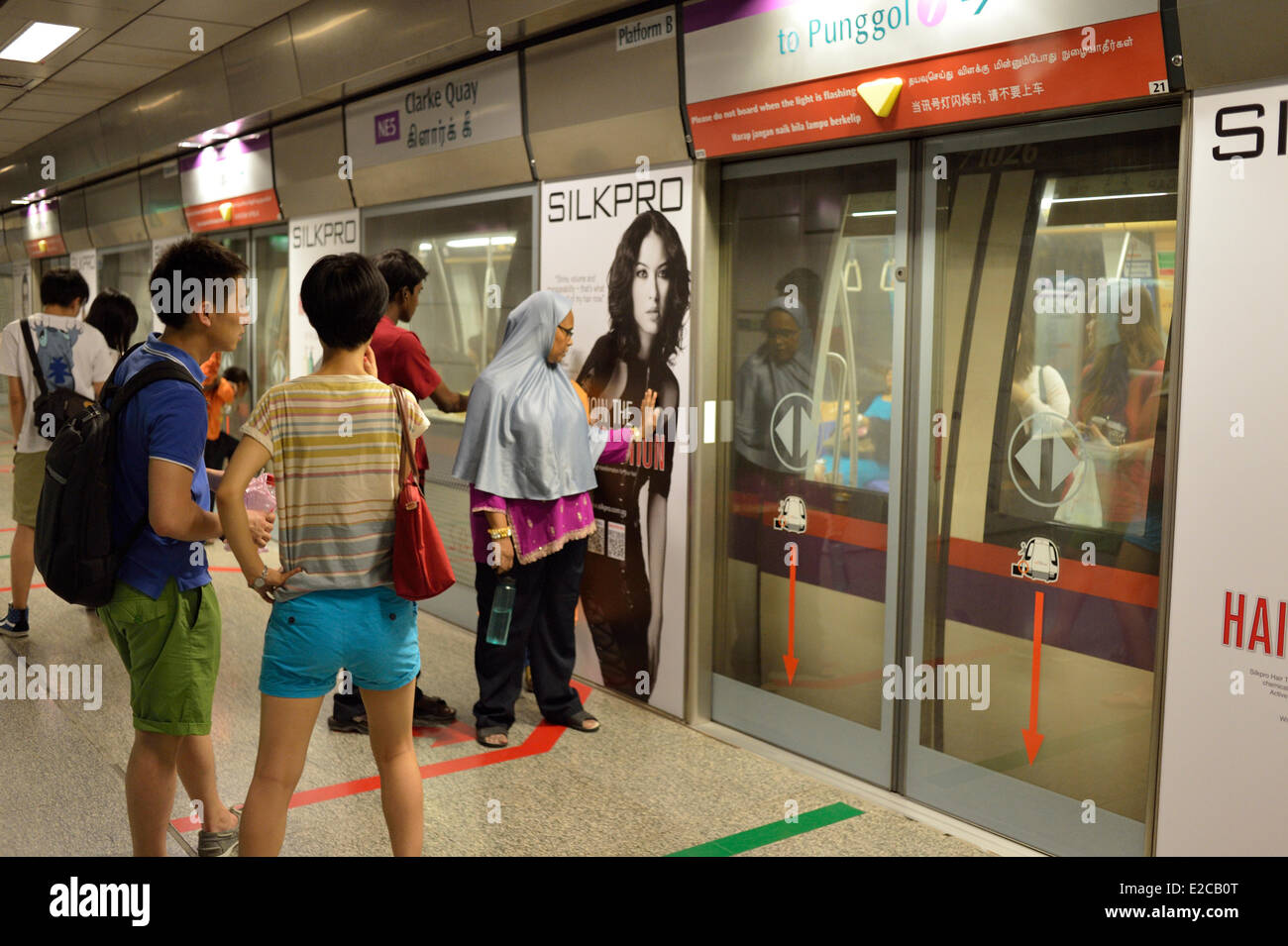 Singapore, in metropolitana Foto Stock