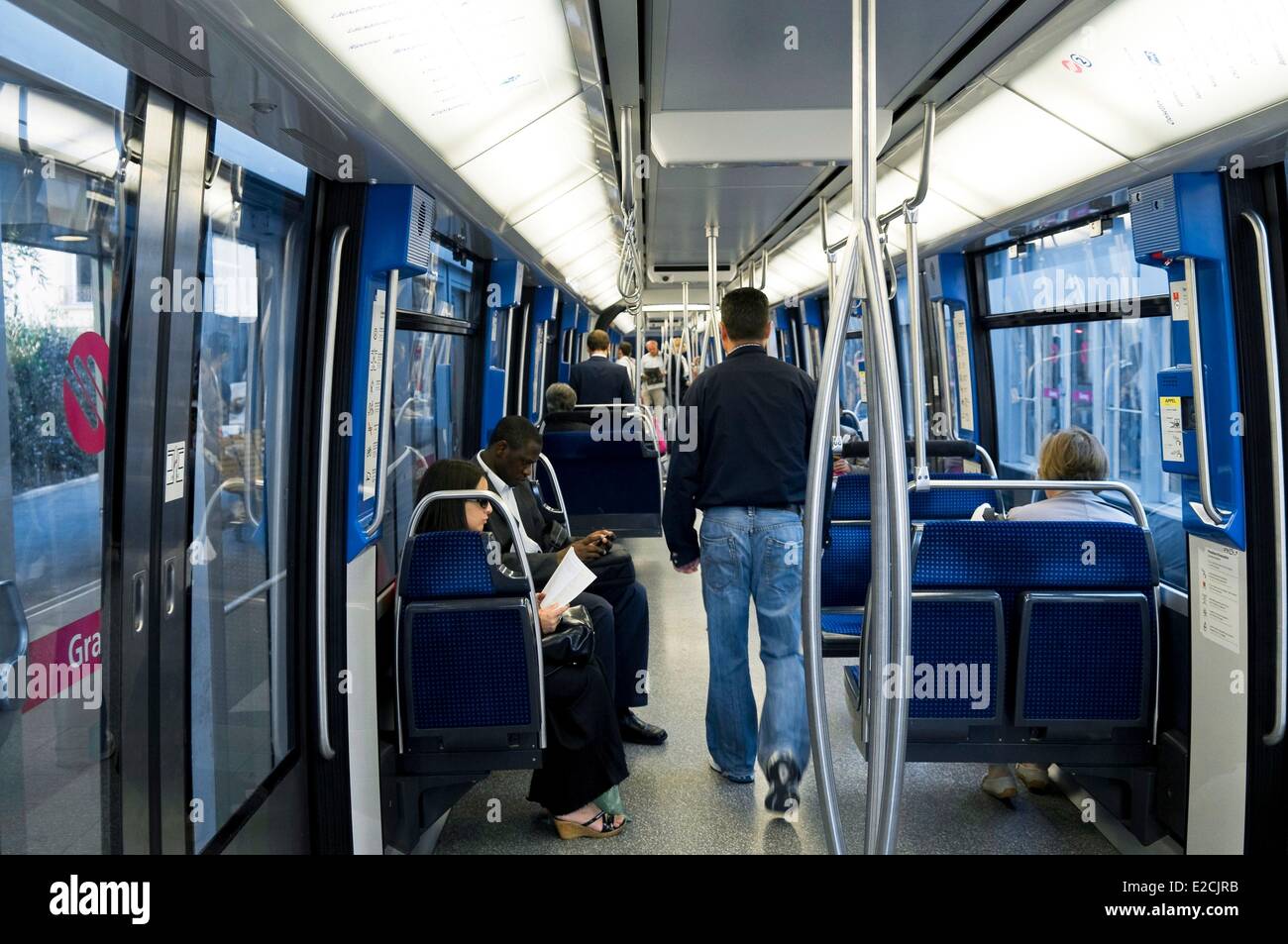 La Svizzera, nel Cantone di Vaud, Losanna, TL linea di metropolitana tra stazioni e Ouchy Epalinges Foto Stock