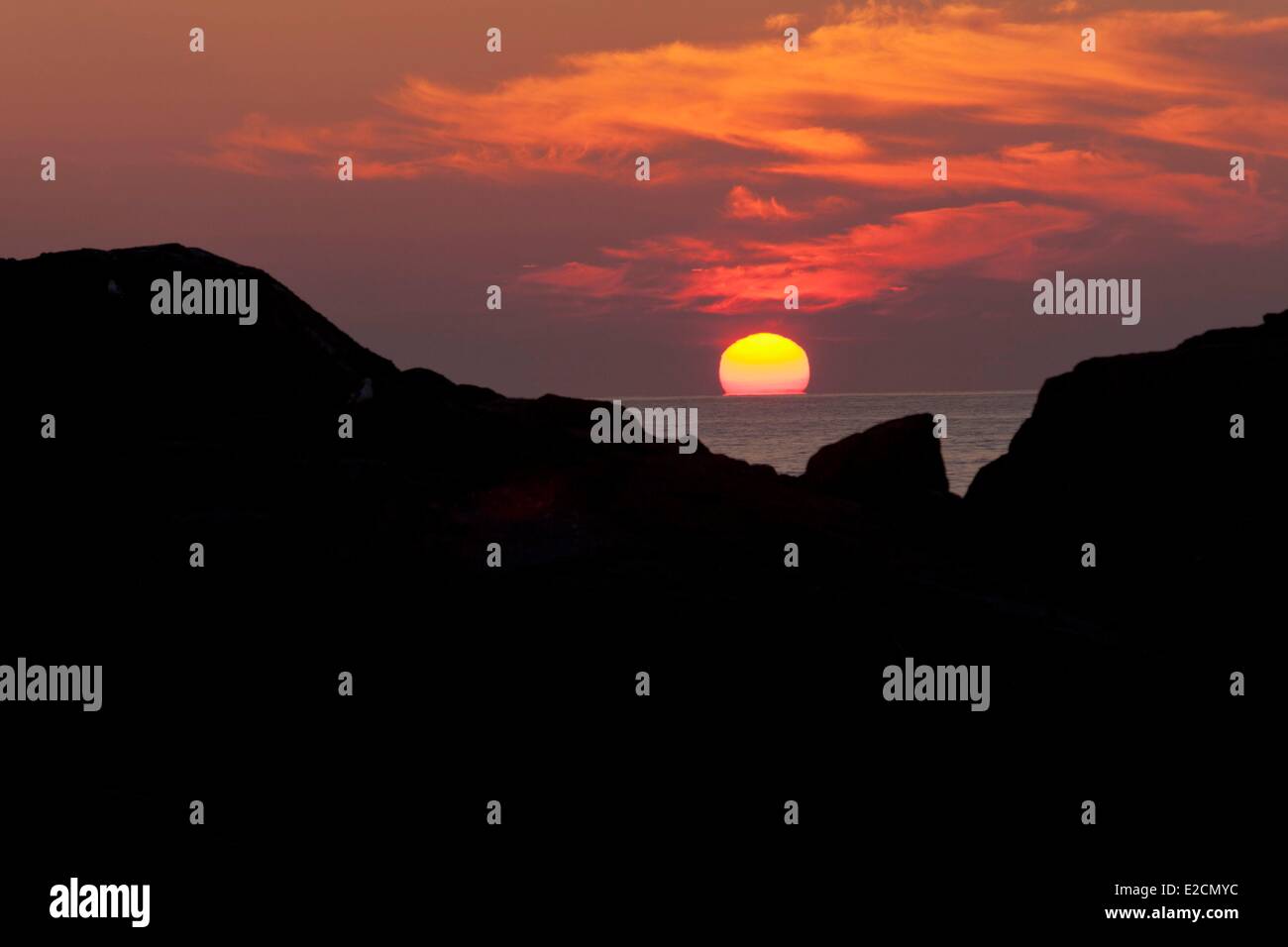 Stati Uniti Maine York Cape Neddick sunrise visto dalla costa Foto Stock