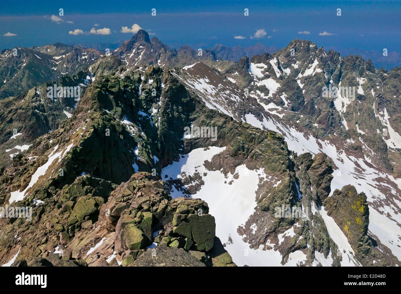 Francia Haute Corse Asco valle Monte Cinto (2706 m) sullo sfondo a sinistra superiore della Paglia Orba (2525 m) Foto Stock