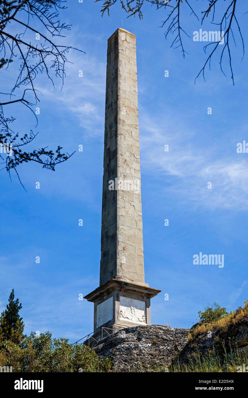 Francia Aude Labastide D'Anjou Seuil de Naurouze l obelisco Riquet Canal du Midi zona elencata come patrimonio mondiale dall' UNESCO Foto Stock