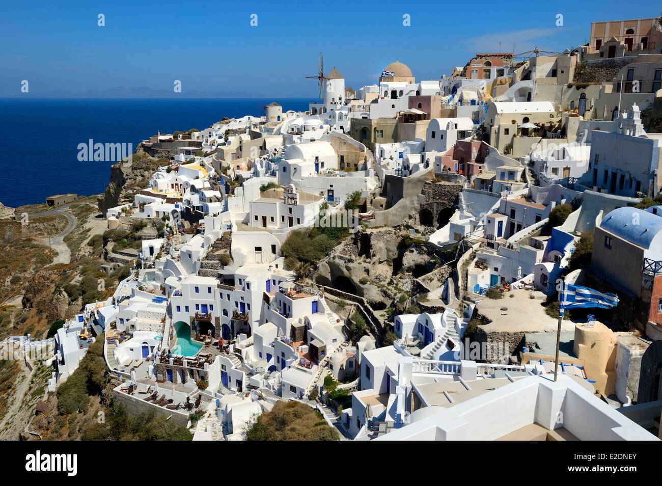 Grecia CICLADI Mar Egeo Santorini (Thira o Thera) mulino sul nord punta occidentale del villaggio di Oia Foto Stock