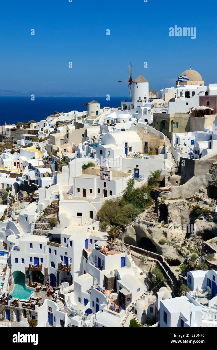 Grecia CICLADI Mar Egeo Santorini (Thira o Thera) mulino sul nord punta occidentale del villaggio di Oia Foto Stock