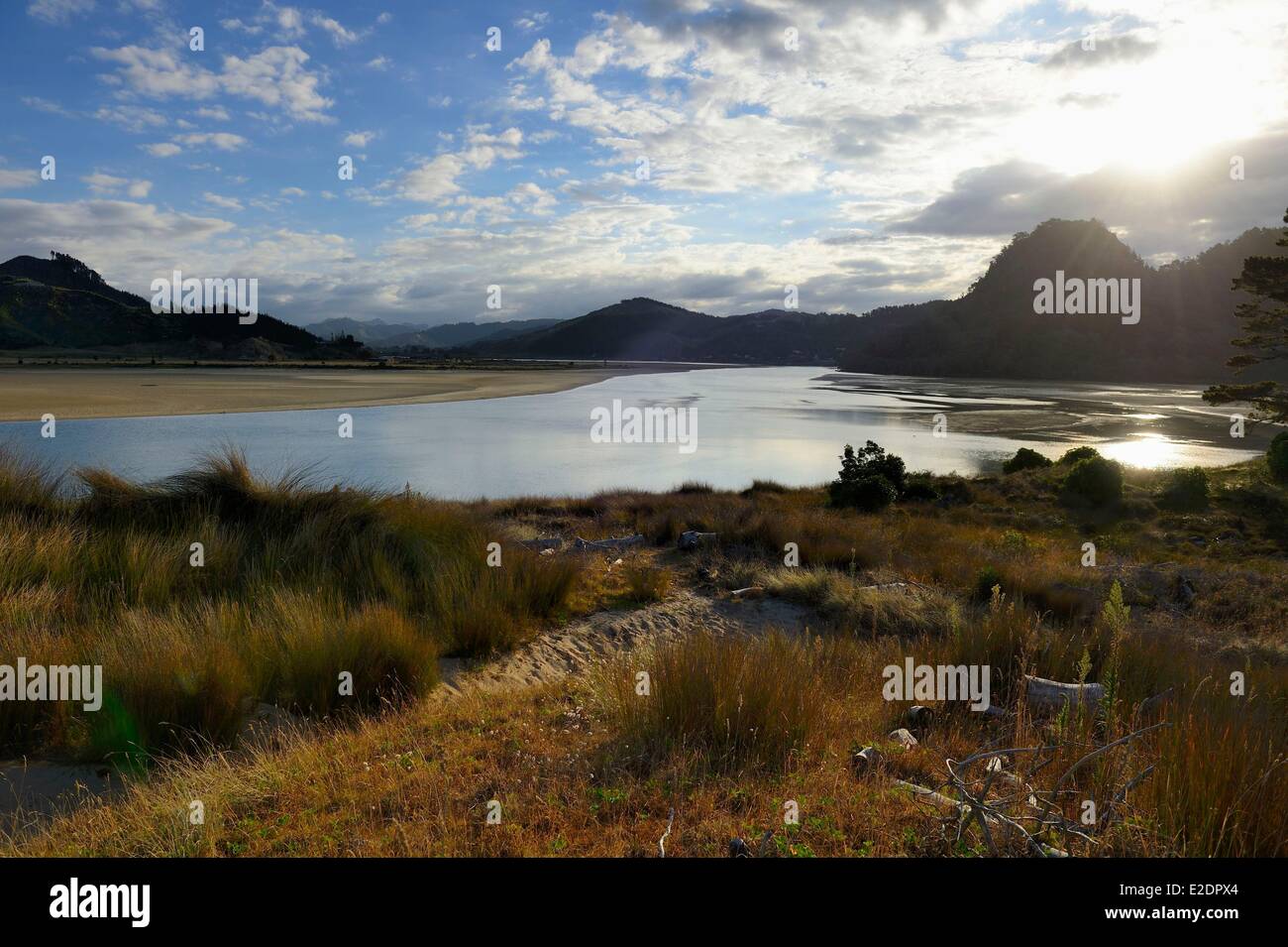 Nuova Zelanda Isola del nord della penisola di Coromandel riparato Opoutere estuario sulla costa est Foto Stock