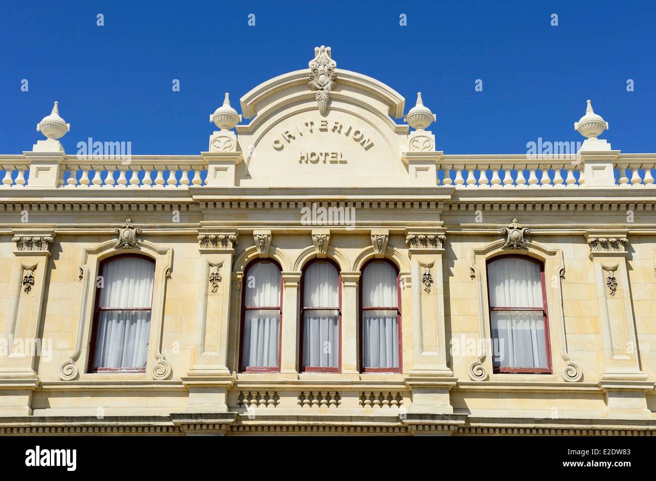 Nuova Zelanda, Isola del Sud, regione di Otago, Oamaru è un centro urbano sul lungomare con ben conservati edifici vittoriani dal 1880, criterio Hotel costruito nel 1877, Tyne Street Foto Stock