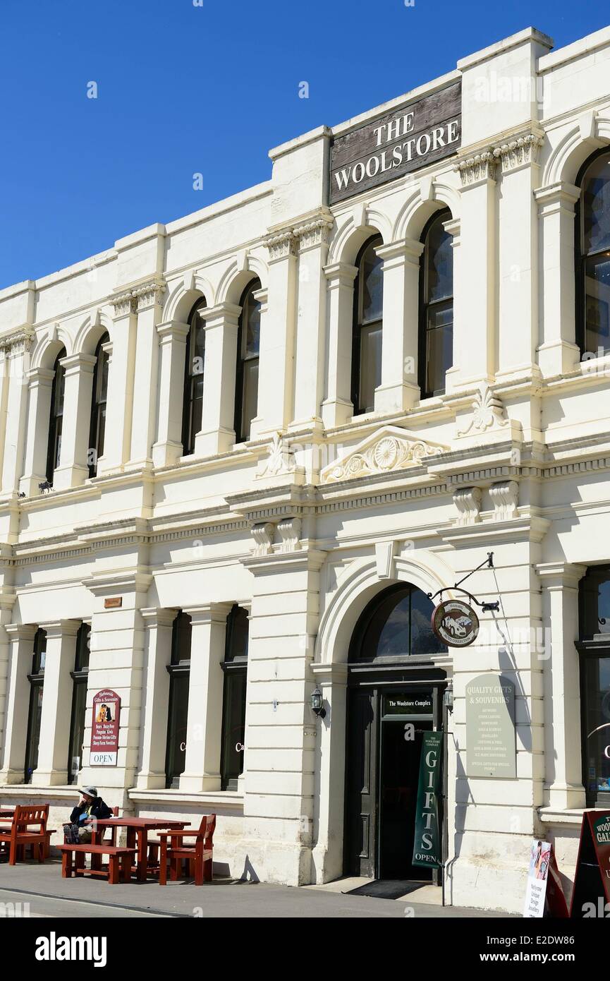 Nuova Zelanda, Isola del Sud, regione di Otago, Oamaru è un centro urbano sul lungomare con ben conservati edifici vittoriani dal 1880, il negozio di lana complesso è un gruppo di caffè, negozi e laboratori Foto Stock