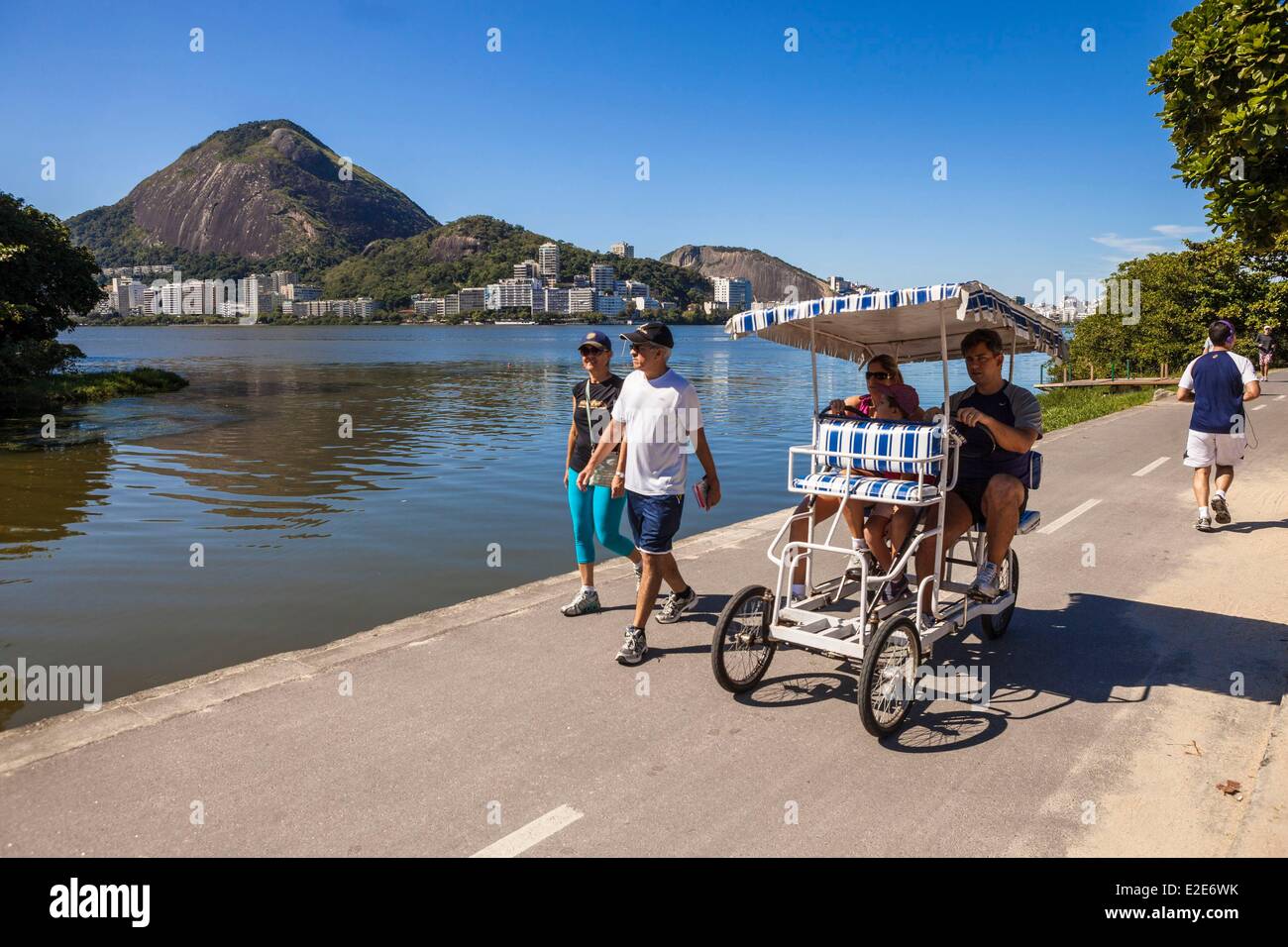 Il Brasile, Rio de Janeiro, Lagoa district, la Lagoa Rodrigo de Freitas Foto Stock