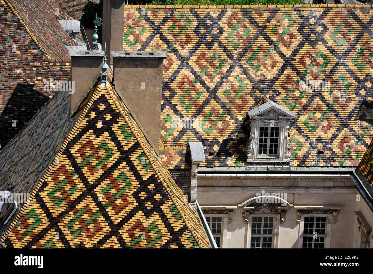 Francia Cote d'Or Dijon caratteristico tetto di Vogue residenza privata in stile classico e lo stile rinascimentale datata del xvii Foto Stock