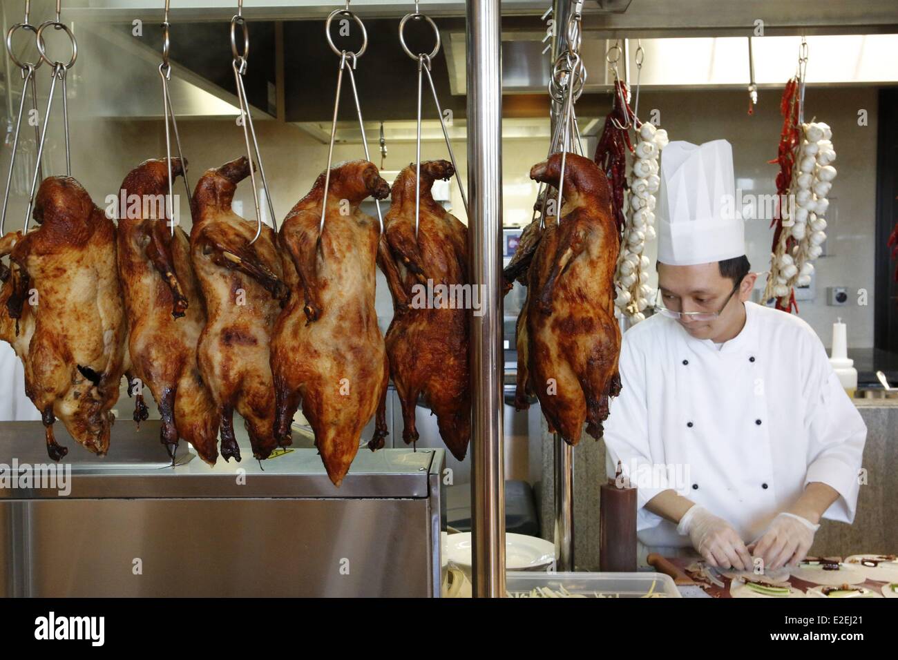 Emirati Arabi Uniti, Abu Dhabi, hotel di lusso e spa Anantara Oriente mangrovie, la sala da pranzo Foto Stock