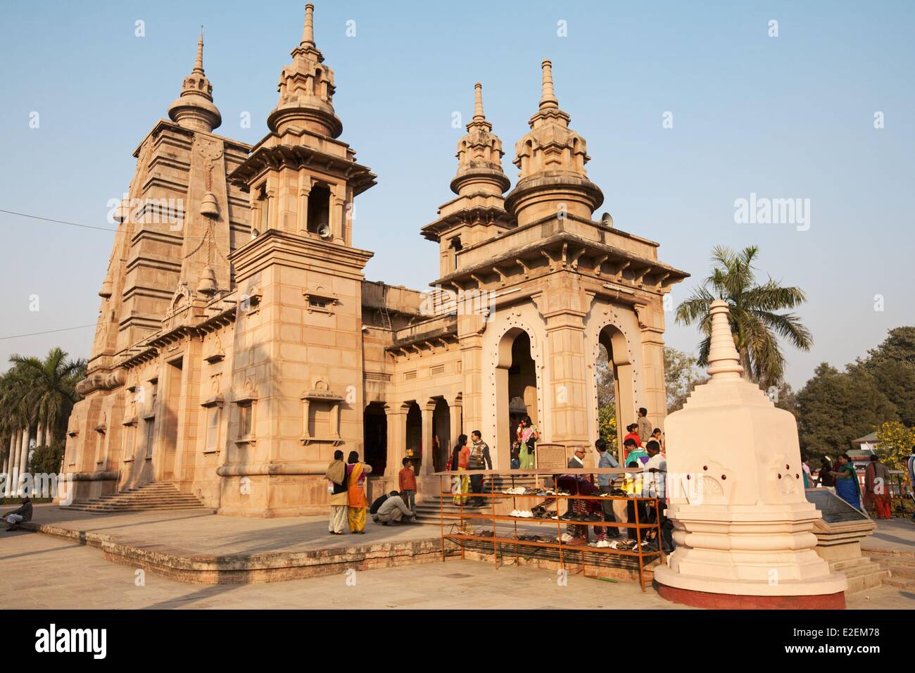 India nello stato di Uttar Pradesh Sarnath il sito dove Signore Buddha ha dato primo sermone ai suoi discepoli sono classificati come patrimonio mondiale da Foto Stock