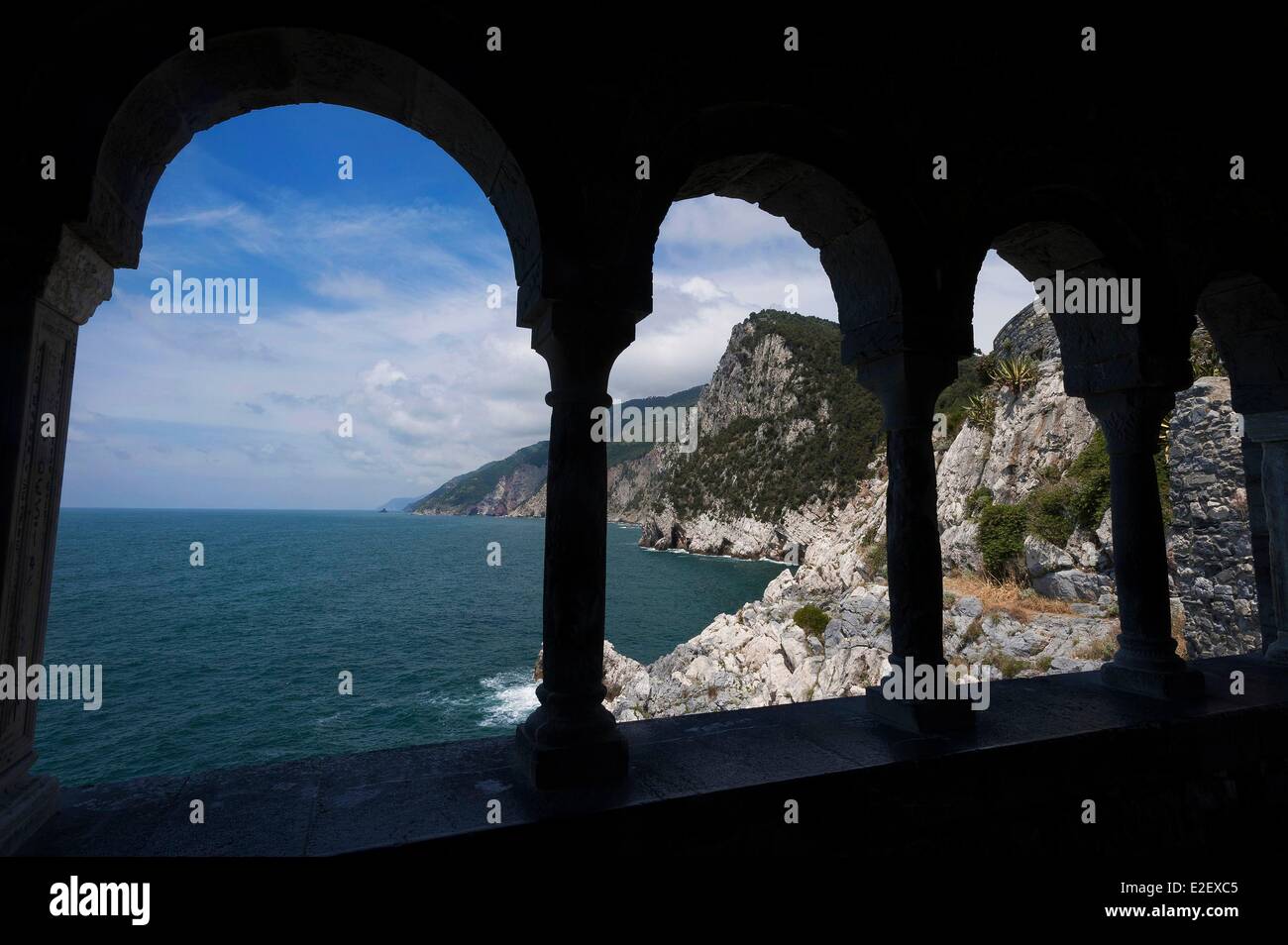 L'Italia, Liguria, il Parco Nazionale delle Cinque Terre sono classificati come patrimonio mondiale dall'UNESCO, Portovenere, la chiesa di San Pietro Foto Stock