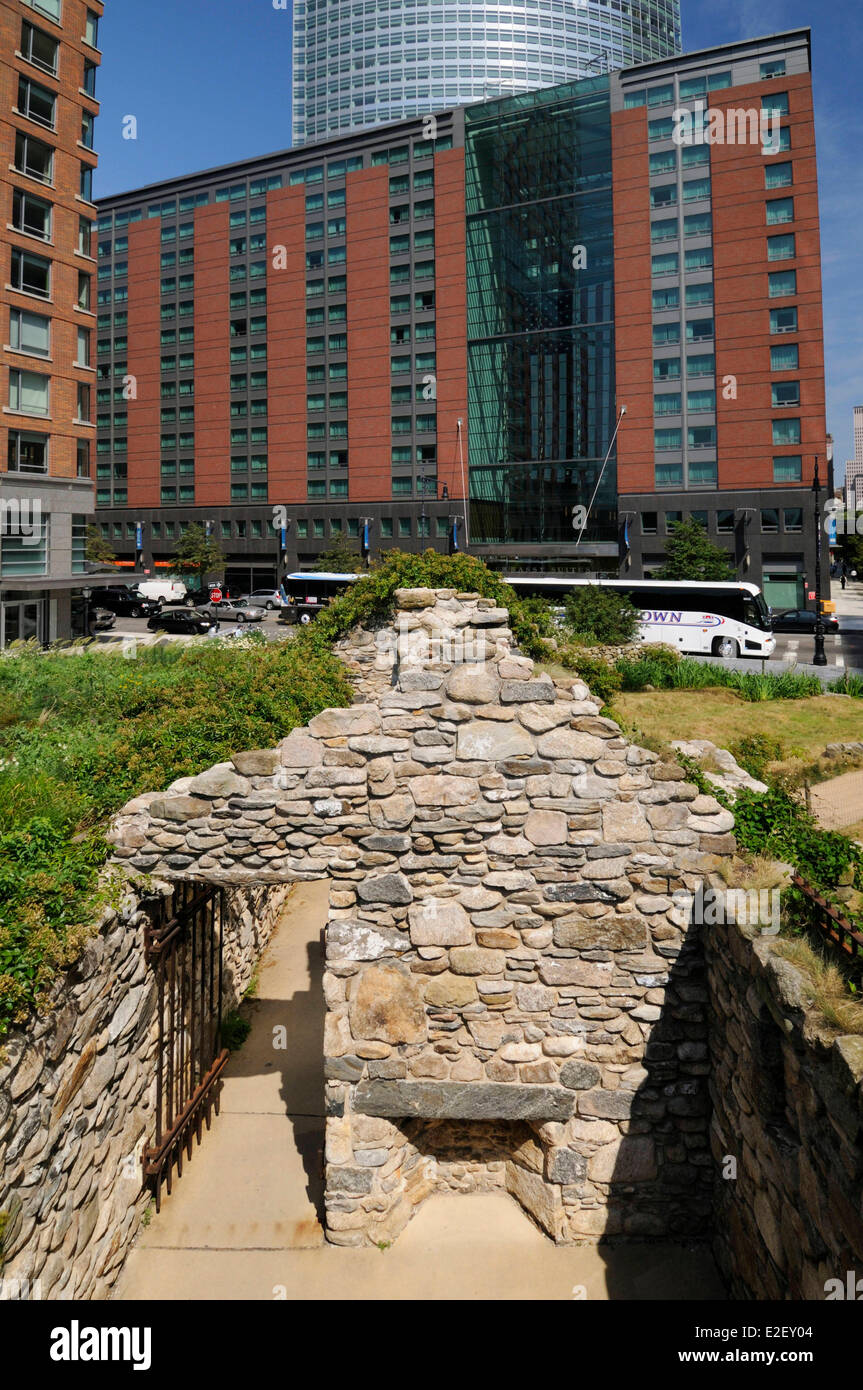 Stati Uniti, New York, irlandese fame Memorial dall artista Brian Tolle costruita in memoria della carestia del 1845 Foto Stock