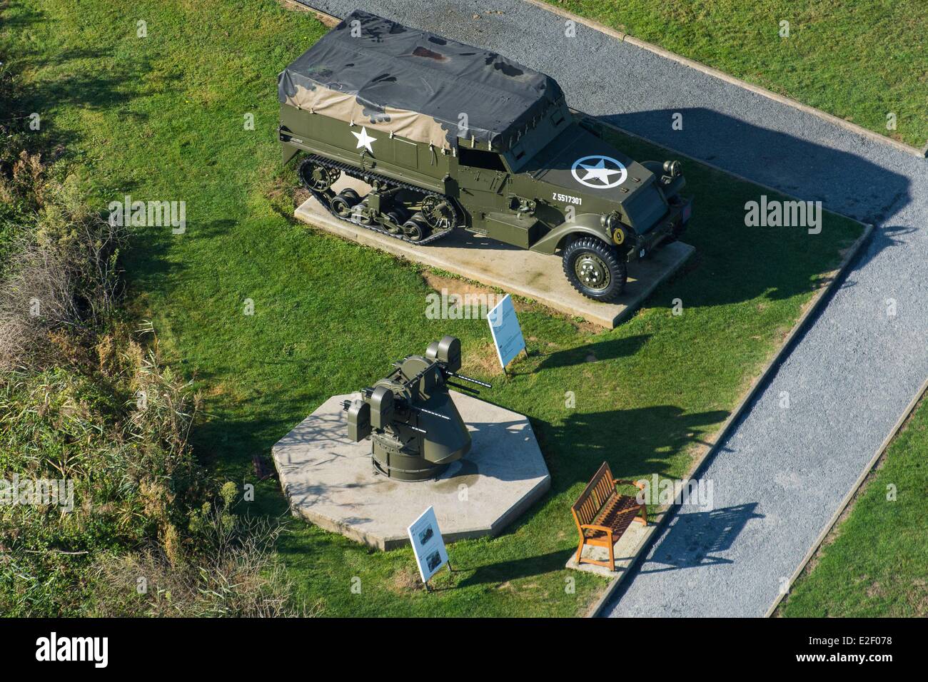 Francia, Calvados, Ranville, Memorial Pegasus, metà via, quadruple anti aerei pistola fissaggio (vista aerea) Foto Stock