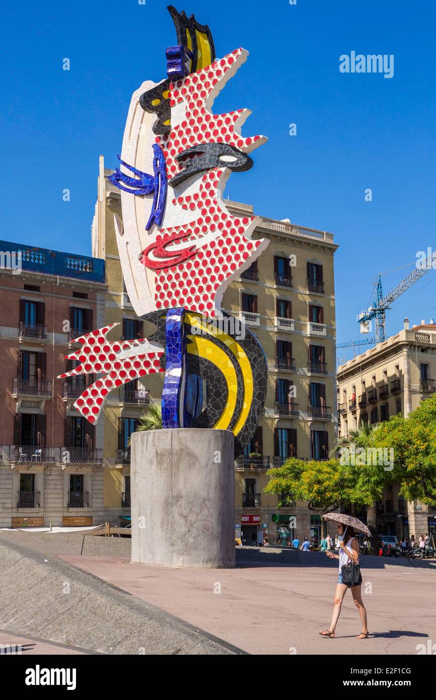 Spagna Catalonia Barcelona Port Vell di Barcellona scultura di testa (1992) della testa di Barcellona l'artista americano Roy Lichtenstein Foto Stock