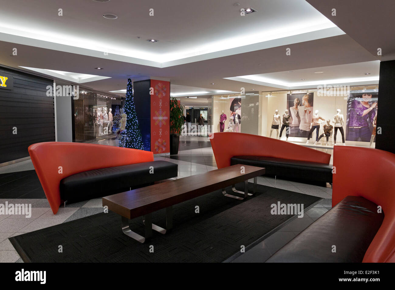 Canada, Provincia di Quebec, Montreal, la città sotterranea, il centro commerciale nel luogo Ville-Marie Foto Stock