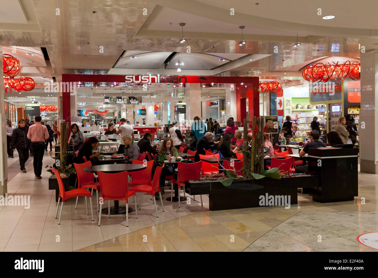Canada, Provincia di Quebec, Montreal, la città sotterranea, Sushiman ristorante nel complesso Les Ailes de la Mode Foto Stock